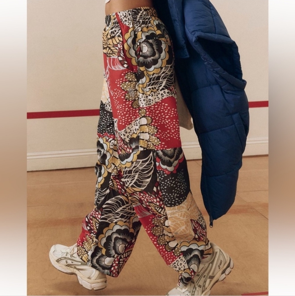 FP Movement Game Day Printed Pants NWT MSRP $108 - Picture 4 of 4